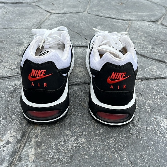 Men’s Nike Air Max size 10.5 Barely Wore - Picture 4 of 8